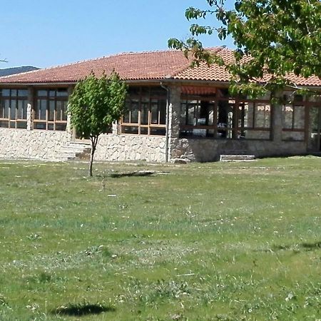 فندق Bohoyoفي  Los Chozos De Gredos المظهر الخارجي الصورة